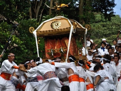 洲崎神社例大祭の神輿