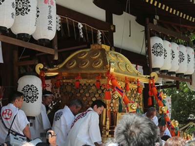 御霊神社例大祭の神輿