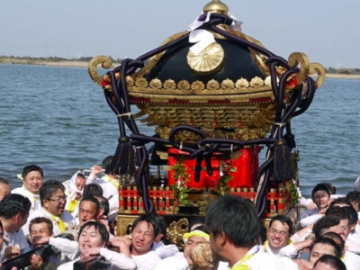 東大社桜井神幸祭の神輿